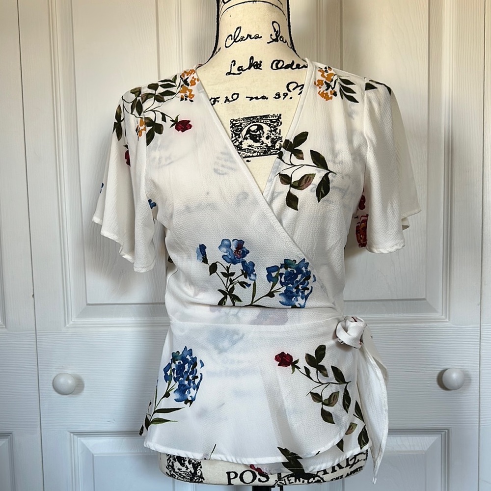 Floral Wrap Top - White